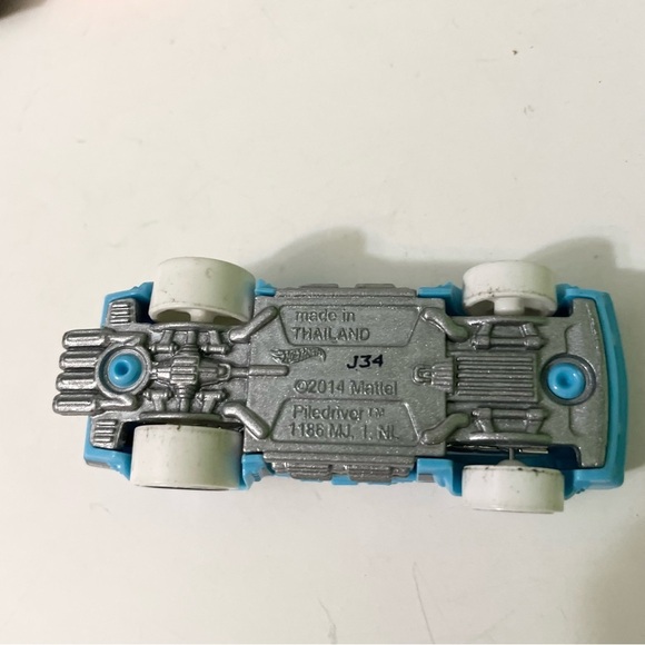 Lot of 24 Diecast Hot Wheels Toy scars - Picture 15 of 16